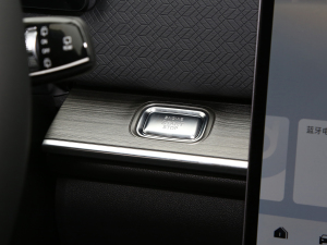 2024а 1.6T m п؅^