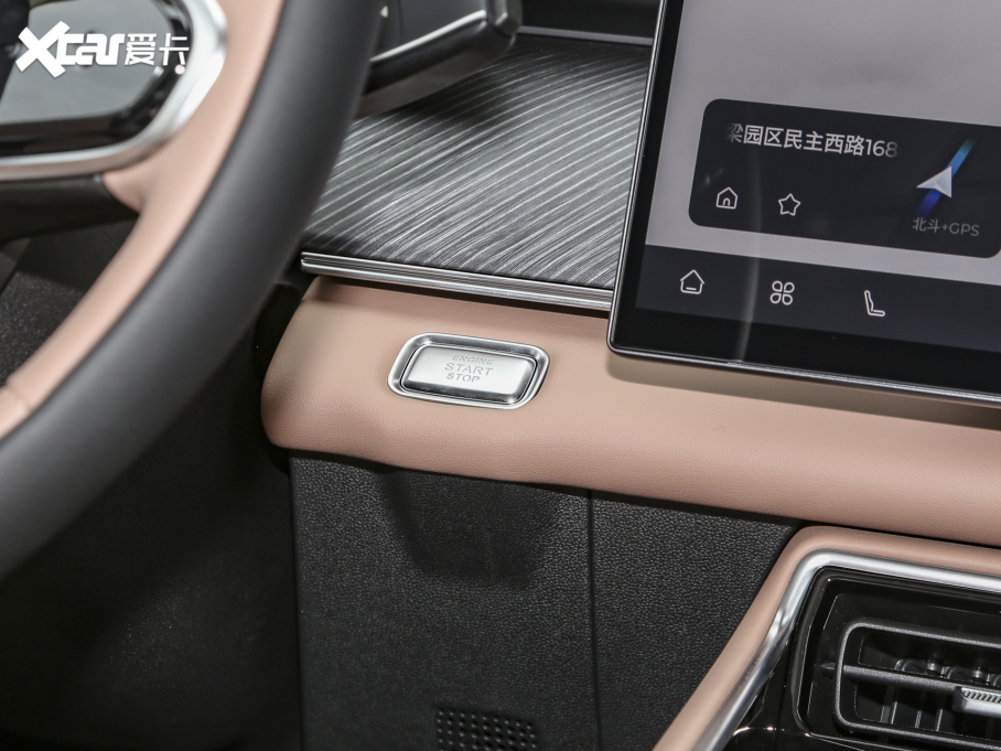 2024����8 L 2.0T ���(q��)���F�� 5��