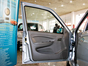 2010款1.5L 手动舒适版 空间座椅