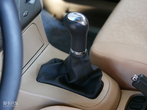 2010款1.5L 手动舒适版 换挡杆
