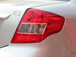奇瑞汽車 2011款奇瑞E5