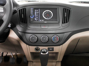 2011款1.5L 手动卓悦版 中控台