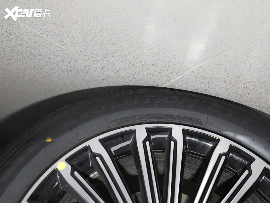 2025����9 C-DM 1.5T 82KM������ 5��