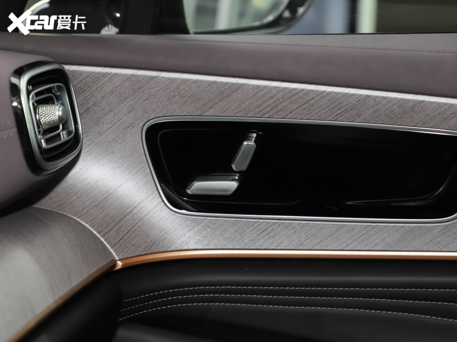 2025����9 C-DM 1.5T 82KM������ 5��