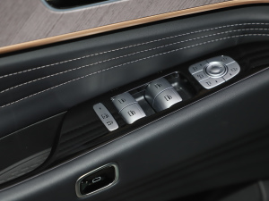 20251.5T 82KM 5 п؅^