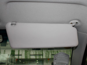 2011款1.0L 手动数智版 空间座椅