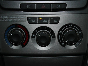 2011款精英版 1.6DVVT 手动豪华型 空调调节