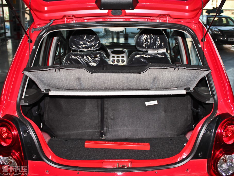 2012������QQ3 �\(y��n)��(d��ng)�� 1.0L �ք�(d��ng)������