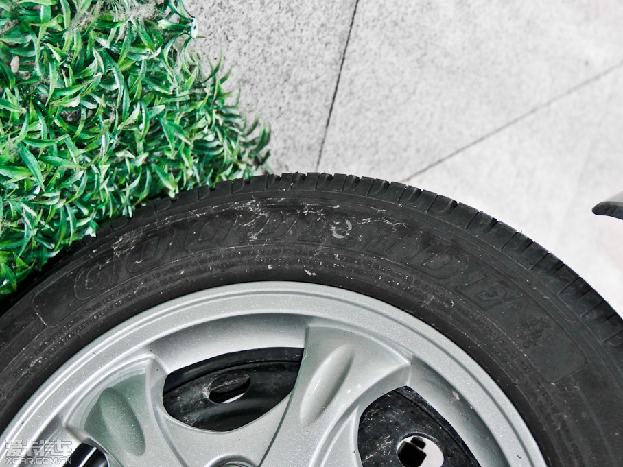 2012QQ3 rа 1.0L քӐ