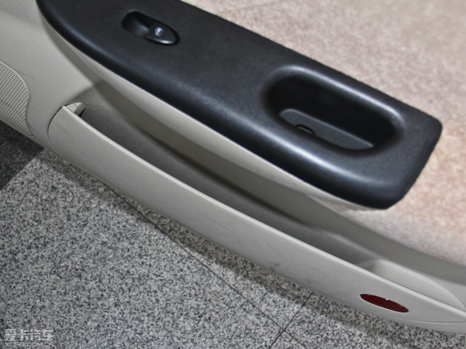 2012QQ3 rа 1.0L քӐ