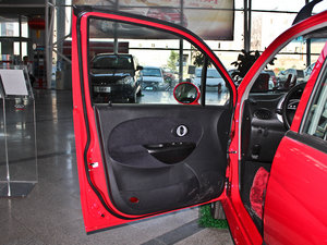 2012款运动版 1.0L 手动启航型 驾驶位车门