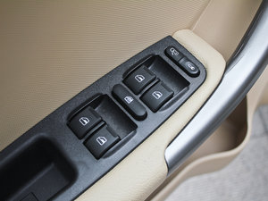 2012Ӣ 1.6S քӺA п؅^