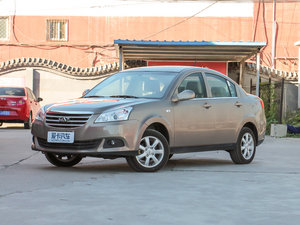 2012款1.5L 手动运动版 左前45度