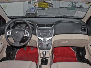 2013款1.5L 手动锐意版 内饰全景