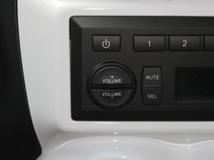 2013款1.0L 手动活力版 中控区