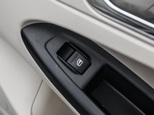 20131.6L DVVT CVT п؅^