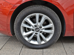 2013款1.6L DVVT 手动致享版 轮圈