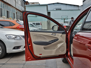 2013款1.6L DVVT 手动致享版 驾驶位车门