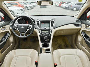 2013款1.6L DVVT 手动致享版 内饰全景
