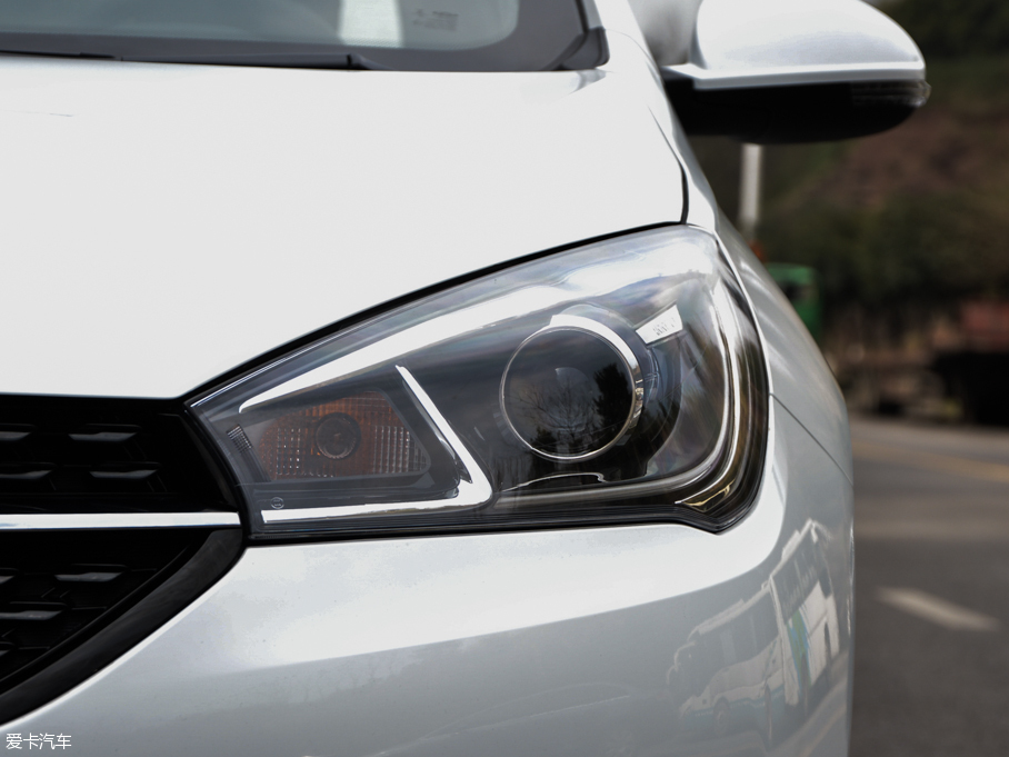 2016��ȫ�°����5 1.5L CVT�I(l��ng)�J��