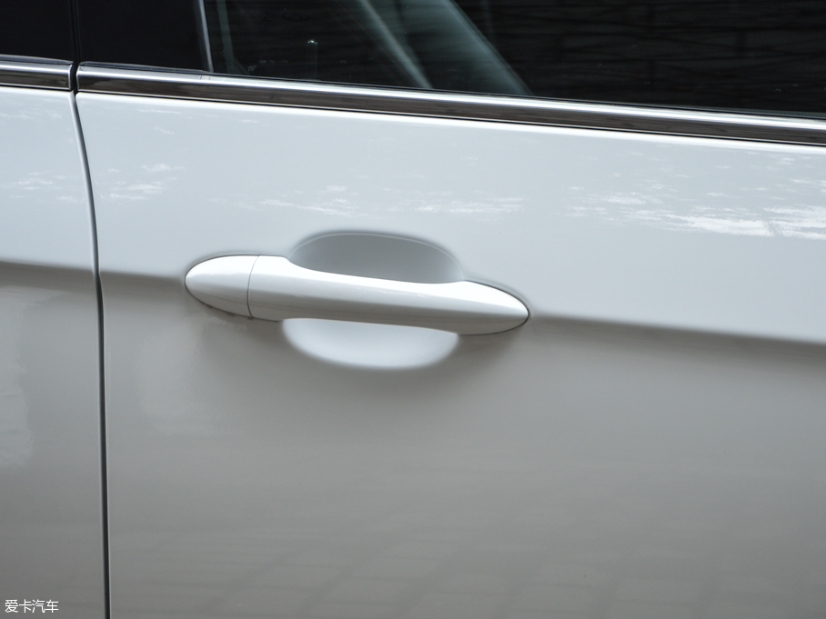 2016��ȫ�°����5 1.5L CVT�I(l��ng)�J��