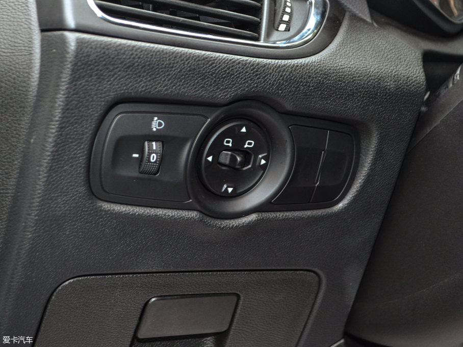 2016��ȫ�°����5 1.5L CVT�I(l��ng)�J��