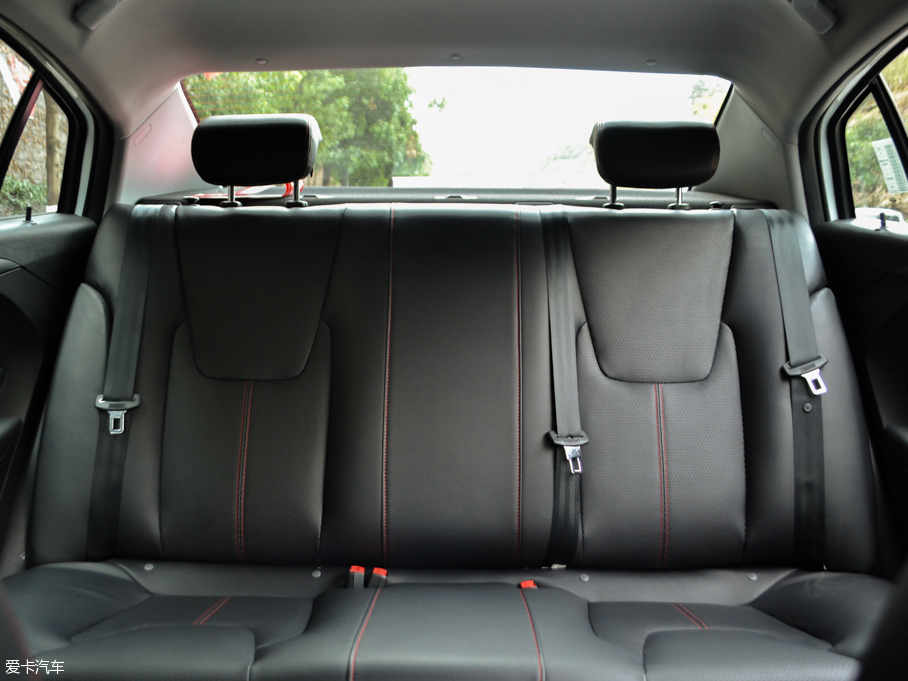 2016��ȫ�°����5 1.5L CVT�I(l��ng)�J��