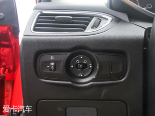 奇瑞汽車2016款艾瑞澤5