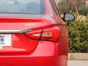 2016款1.5L CVT领尊版 尾灯