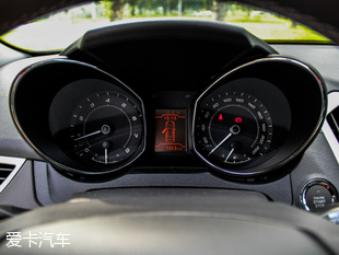 奇瑞汽車2015款艾瑞澤7