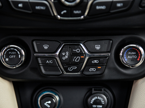 奇瑞汽車2015款艾瑞澤M7