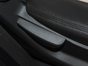 2015款1.8L 手动宽适版 空间座椅