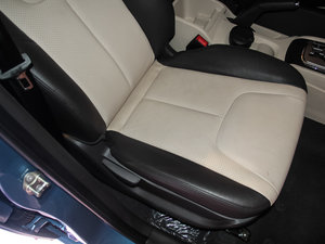 2015款1.8L 手动宽适版 空间座椅