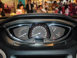 2015款1.8L 手动宽适版 仪表