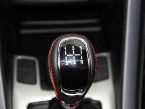 奇瑞汽車2015款瑞虎5