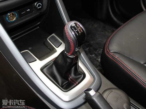 奇瑞汽車2015款瑞虎5