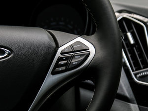 2016款1.6L CVT致享版 中控区