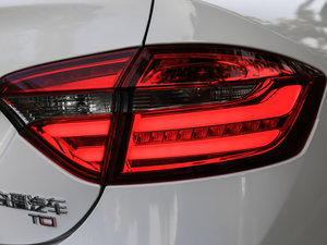 2016款1.5T 手动致享版 细节外观