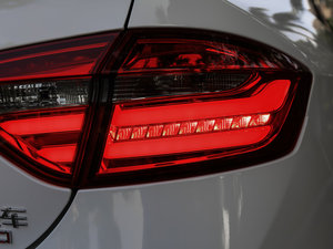 2016款1.5T 手动致享版 细节外观