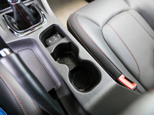 2016款1.5T 手动致享版 空间座椅
