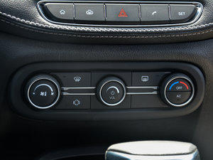 2017SPORT 1.5T DCT Ӣ {{