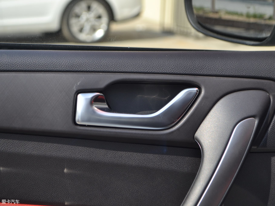 2017��ȫ�°����5 1.5L �ք�(d��ng)�r(sh��)�а�