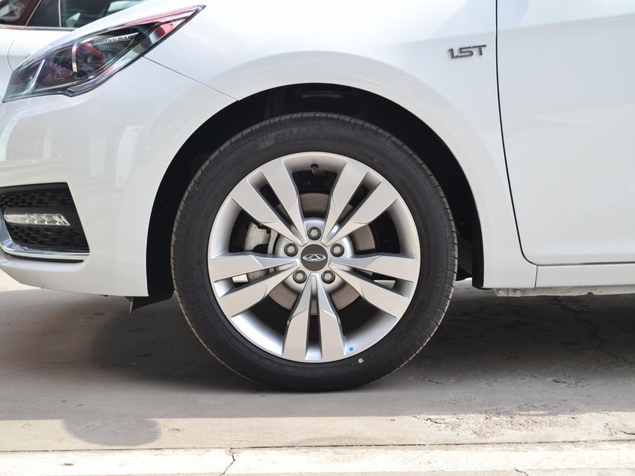 2017ȫ°5 Sport 1.5T քӕrа