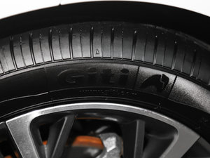 2017款1.5L CVT豪华版 轮胎品牌