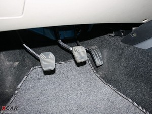 2009款2.4L 两驱汽油豪华版 空间座椅