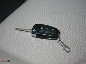 2009款2.4L 两驱汽油豪华版 车钥匙