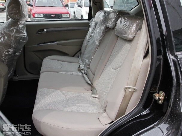 陸風汽車2012款陸風X8