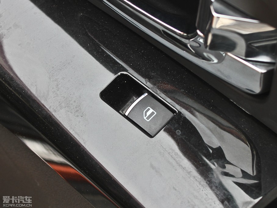 2013L(fng)X5 2.0T Ԅ(q)