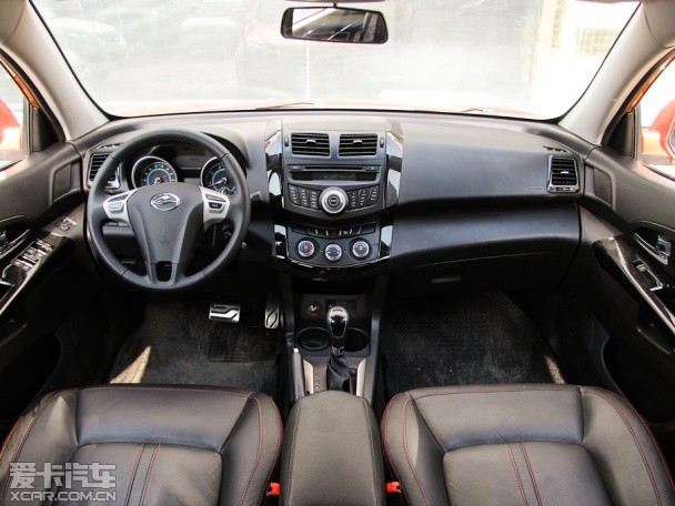 陸風(fēng)汽車2013款陸風(fēng)X5