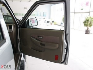 2010款2.0L 新舒适版 空间座椅